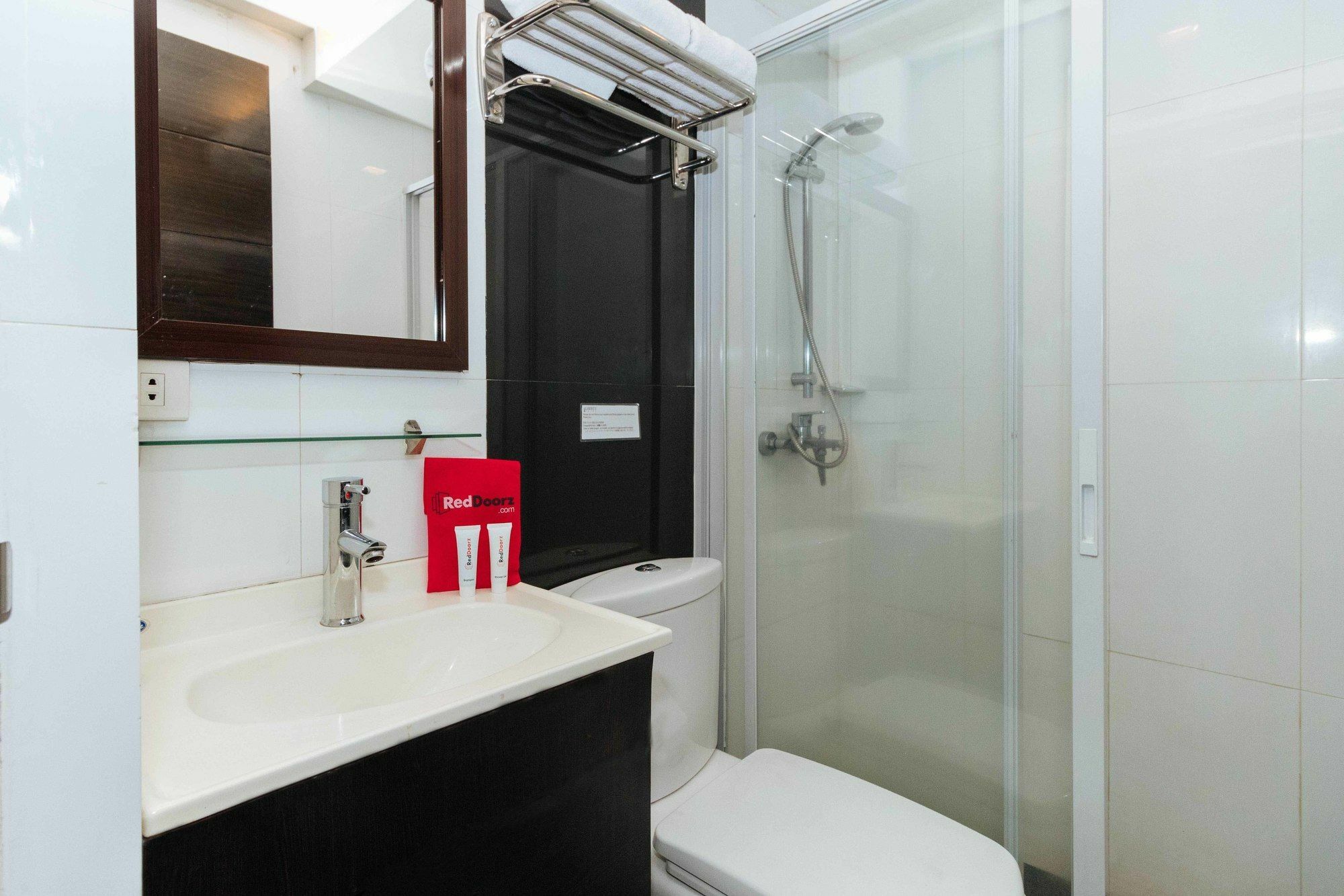 Reddoorz Near Quezon City Circle Екстериор снимка