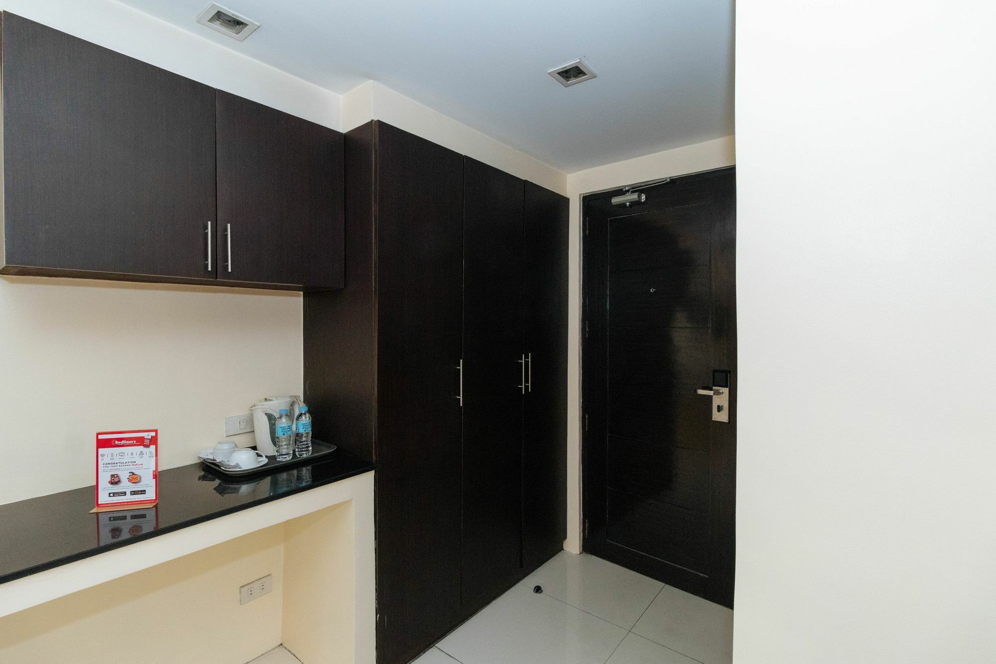Reddoorz Near Quezon City Circle Екстериор снимка