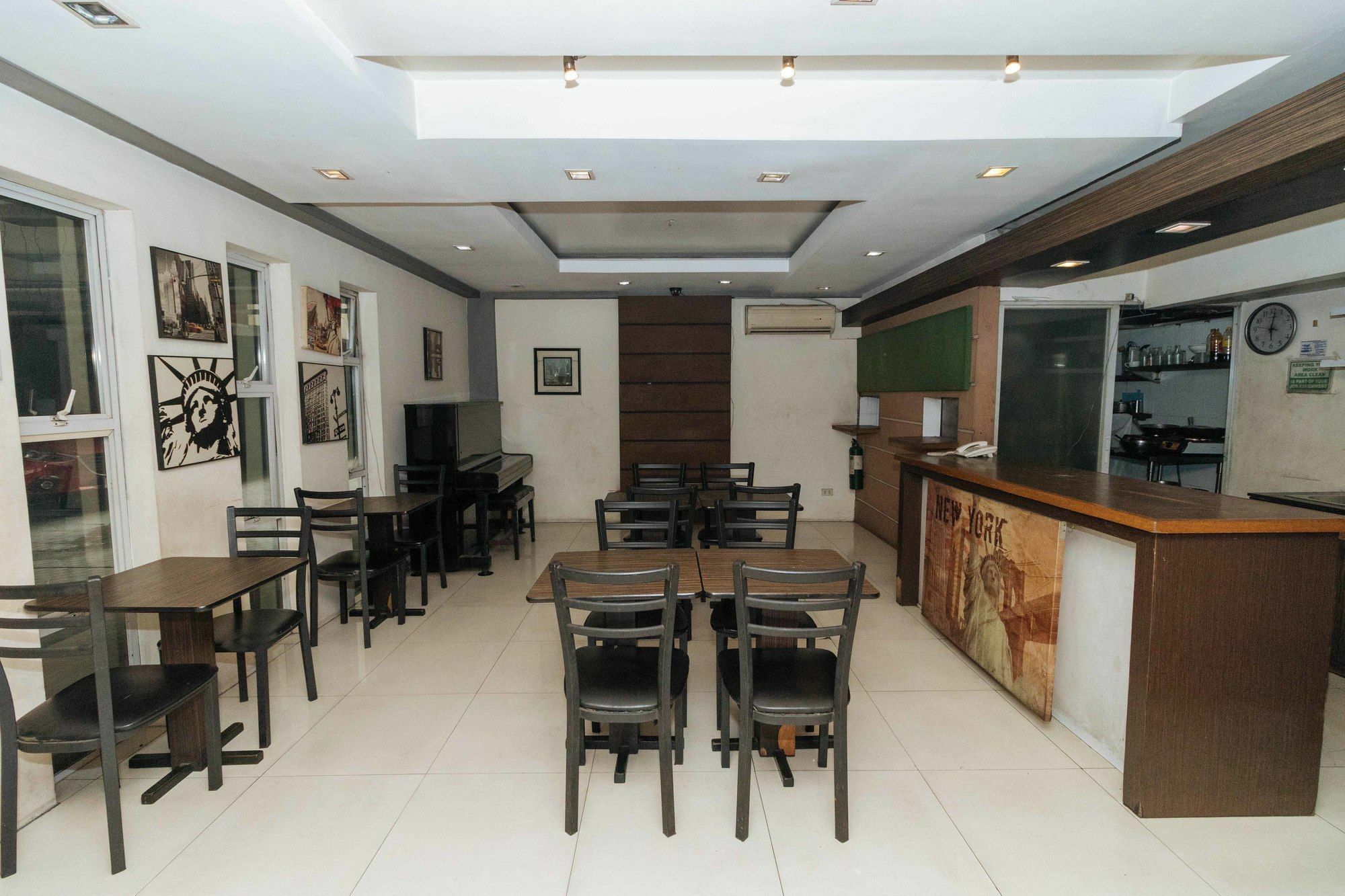 Reddoorz Near Quezon City Circle Екстериор снимка