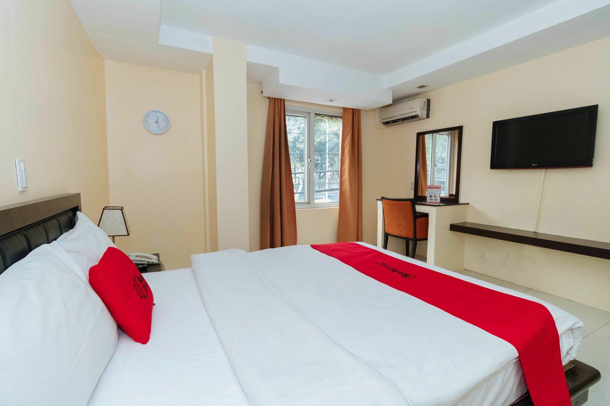 Reddoorz Near Quezon City Circle Екстериор снимка